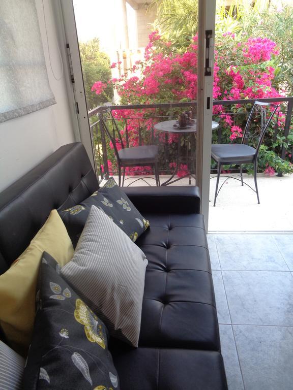 Irene'S Apartments Limassol Habitación foto
